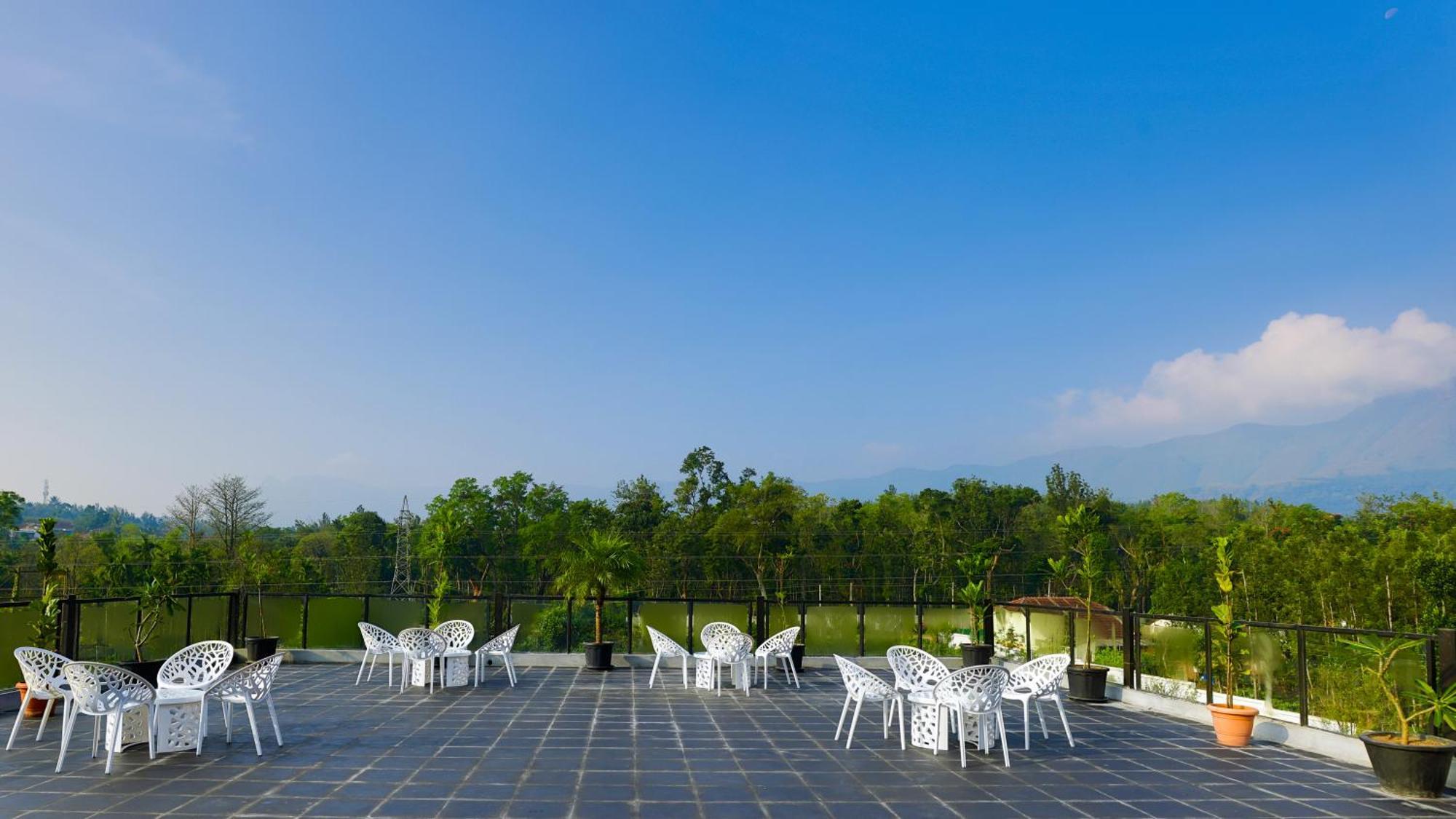 The Grand Retreat - Chikmagalur Hotel Ngoại thất bức ảnh